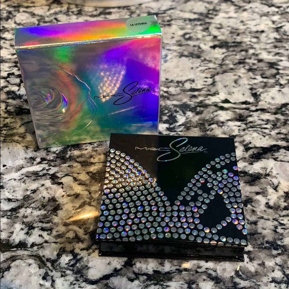 MAC Selena Highlighter - La Leyenda